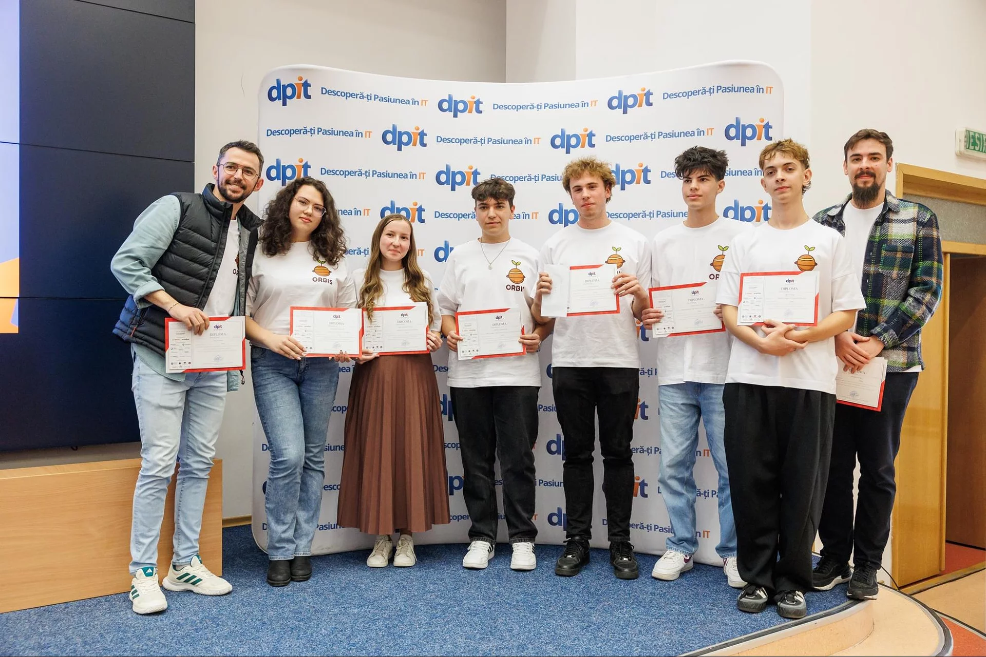 Orbis student team mentored by Wolfpack Digital winning the Descopera-ti Pasiunea in IT Academy