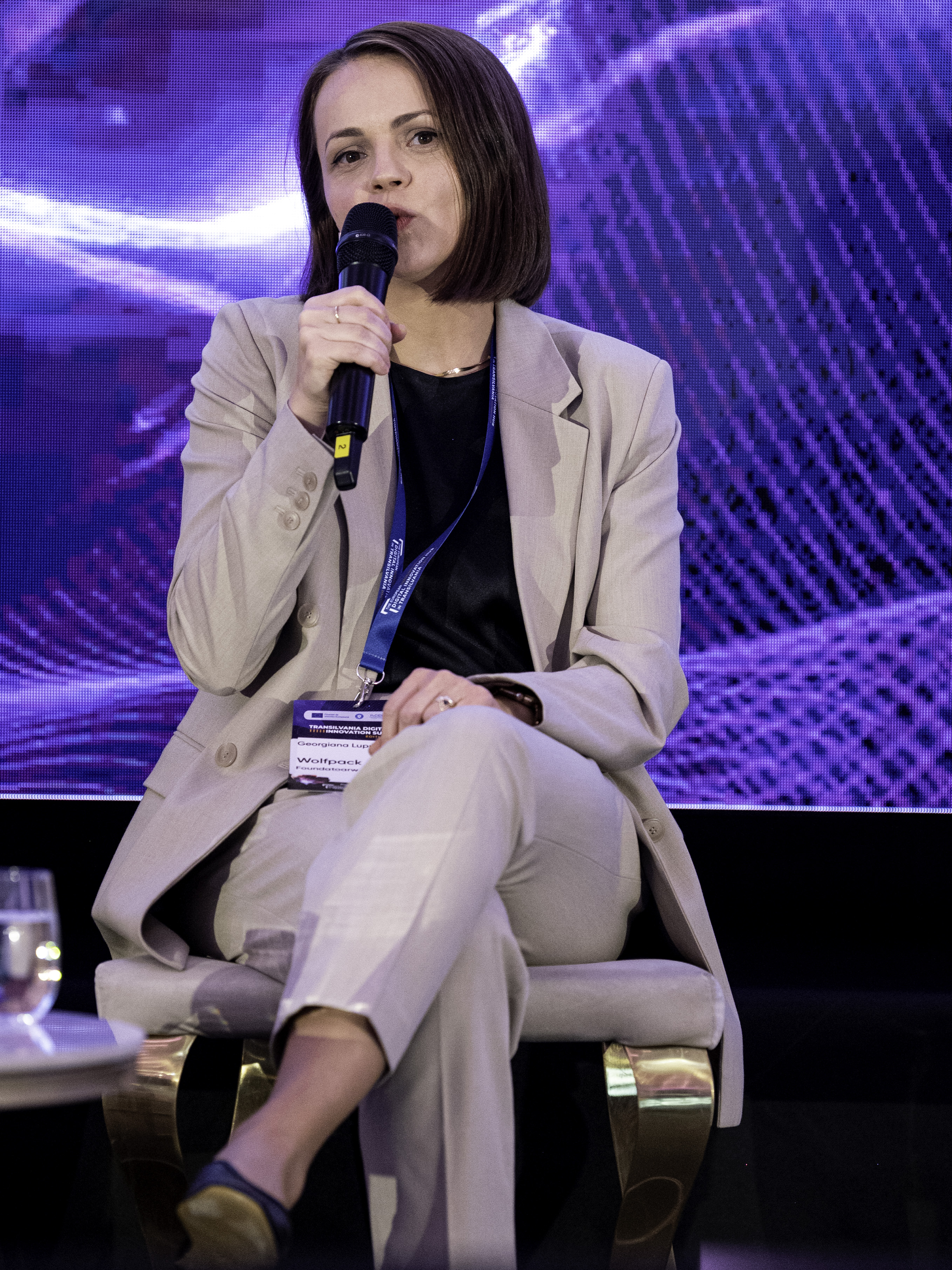 Georgina Lupu Florian, founder and co-CEO of Wolfpack Digital, speaking during the “Leadership in the AI Era” fireside chat at Transilvania Digital Innovation Summit 2026.
